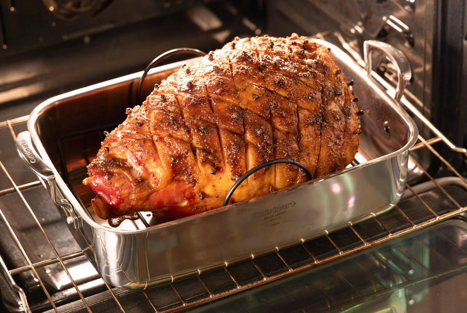 How to Cook a Ham in the Oven with Glaze